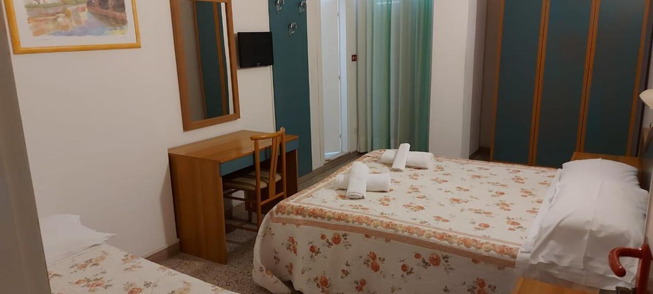 Hotel Santini Rimini Zewnętrze zdjęcie